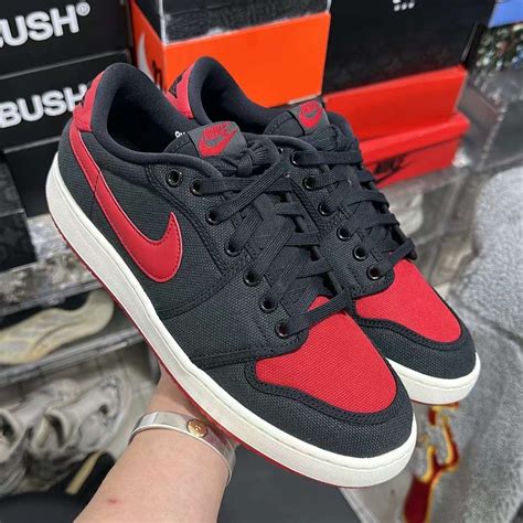 jordan 1 low low bred.